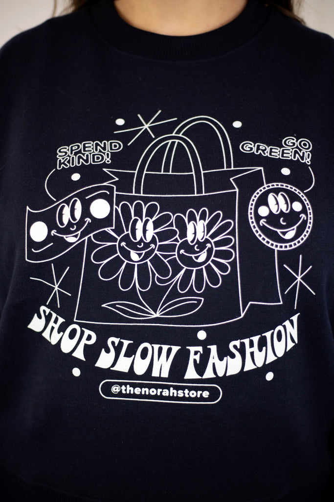 The Norah Store X Raissa Pardini | Shop Slow Fashion Sweatshirt in White/ Navy (4978965971030)